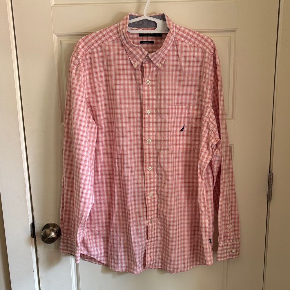Nautica Men's Pink Plaid Button-Down Shirt